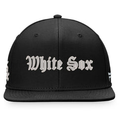 MLB Chicago White Sox Fanatics Gothic Script Fitted Hat
