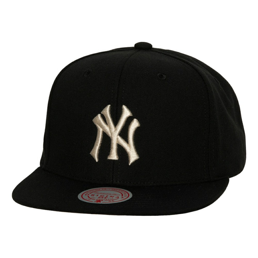 MLB New York Yankees Mitchell & Ness Cooperstown Collection True Classics Snapback Hat