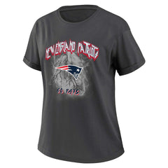 WEAR by Erin Andrews Women's Boyfriend T-Shirt - New England Patriots