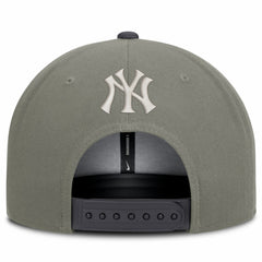 MLB New York Yankees Nike Pro Dri-FIT Snapback Hat