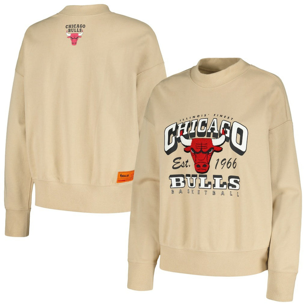 NBA Chicago Bulls Qore Women's Oversized Cozy Mock Neck Pullover Sweatshirt