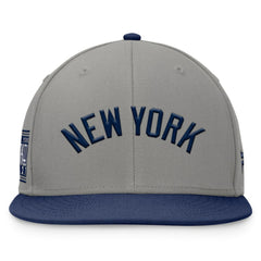 MLB New York Yankees Fanatics Fundamental Two-Tone Fitted Hat
