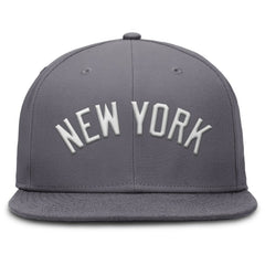 MLB New York Yankees Nike Performance True Fitted Hat