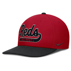 MLB Cincinnati Reds Nike Pro Performance Snapback Hat