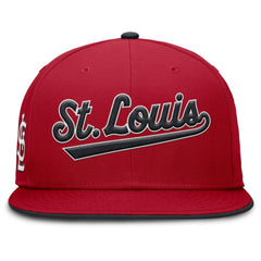 MLB St. Louis Cardinals Nike Primetime Dri-FIT Round Bill True Fitted Hat
