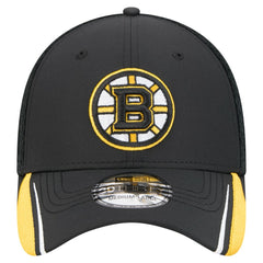 NHL Black Boston Bruins New Era Linear Featherweight 39THIRTY Flex Hat