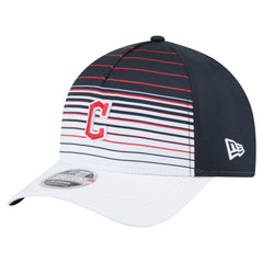 MLB Cleveland Guardians New Era Gradient 9FORTY M-Crown Adjustable Hat