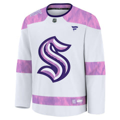 NHL White Seattle Kraken Fanatics 2024 Hockey Fights Cancer Practice Jersey