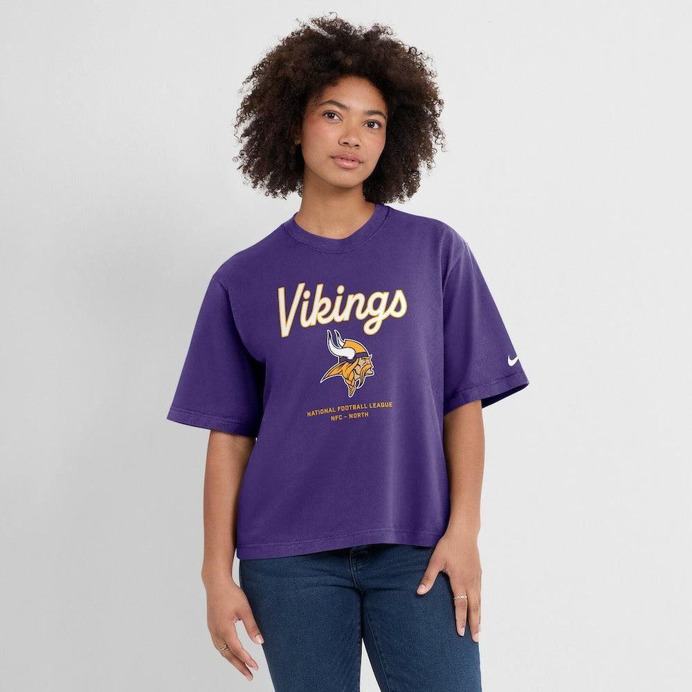 Women's Essential Script Relaxed Boxy T-Shirt - Minnesota Vikings