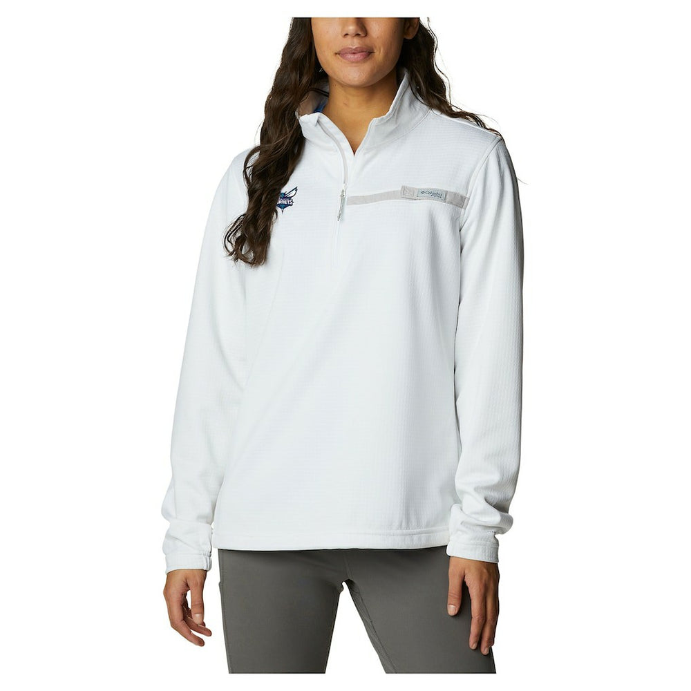 NBA Charlotte Hornets Women's Skiff Guide Fleece Pullover Top