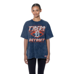 MLB Detroit Tigers New Era Women's Mineral Wash Oversized T-Shirt