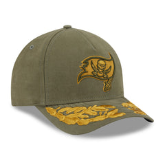 x Alpha Industries A-Frame 9FORTY Adjustable Hat - Tampa Bay Buccaneers