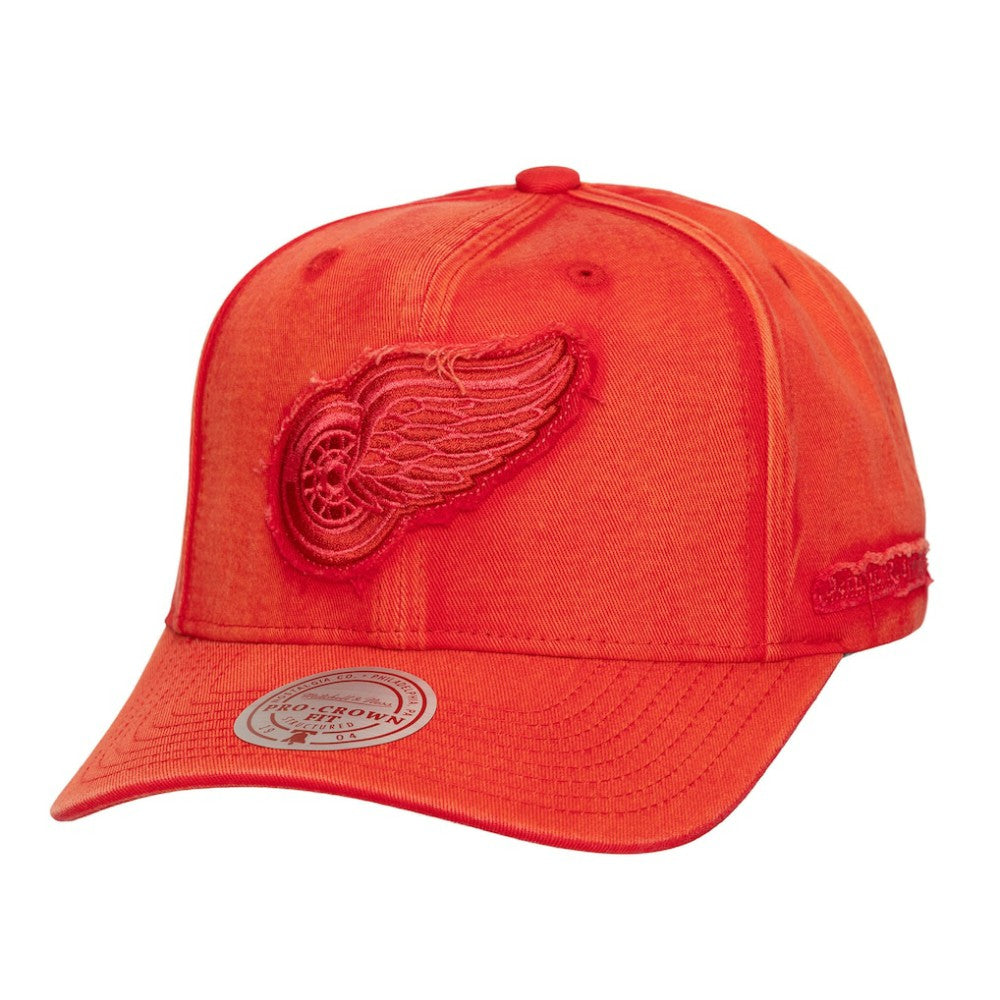 NHL Red Detroit Red Wings Mitchell & Ness Downtown Snow Wash Pro-Crown Adjustable Hat