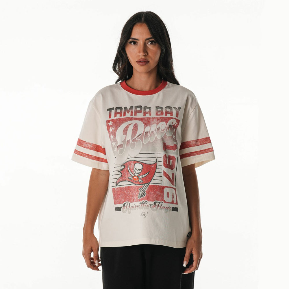The Wild Collective Women's Vintage Drop Shoulder Oversized Boyfriend T-Shirt - Tampa Bay Buccaneers