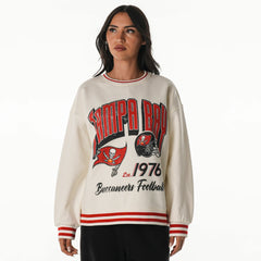 The Wild Collective Women's Oversized Vintage French Terry Sweatshirt - Tampa Bay Buccaneers