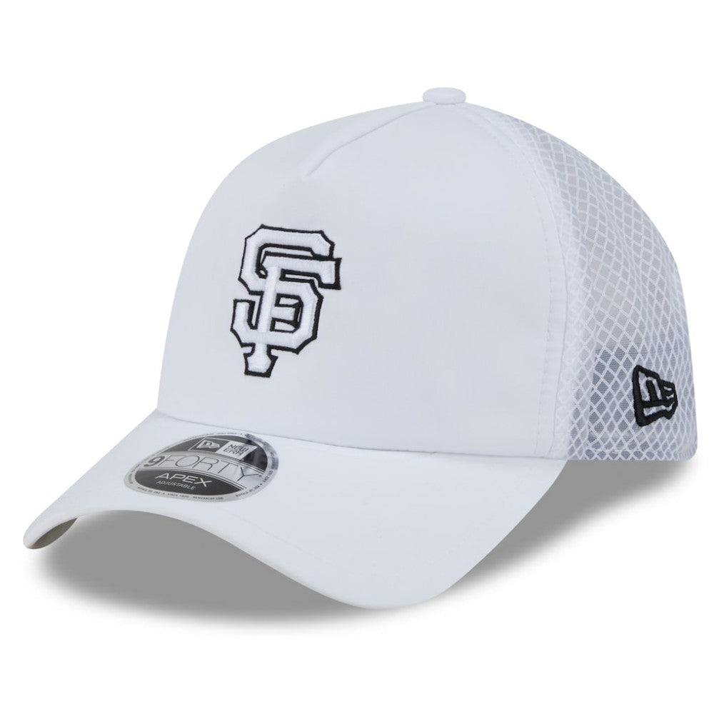 MLB San Francisco Giants New Era 2026 Batting Practice Apex 9FORTY Adjustable Trucker Hat