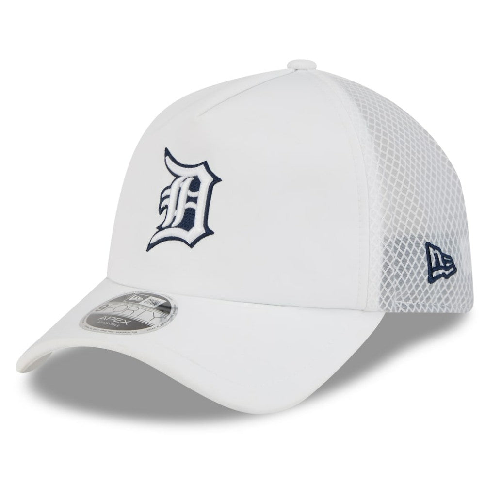 MLB Detroit Tigers New Era 2026 Batting Practice Apex 9FORTY Adjustable Trucker Hat