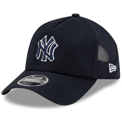 MLB New York Yankees New Era 2026 Batting Practice Apex 9FORTY Adjustable Trucker Hat