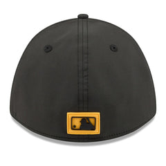 MLB Pittsburgh Pirates New Era 2026 Clubhouse M-Crown 39THIRTY Flex Hat