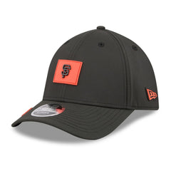 MLB San Francisco Giants New Era 2026 Clubhouse M-Crown 39THIRTY Flex Hat