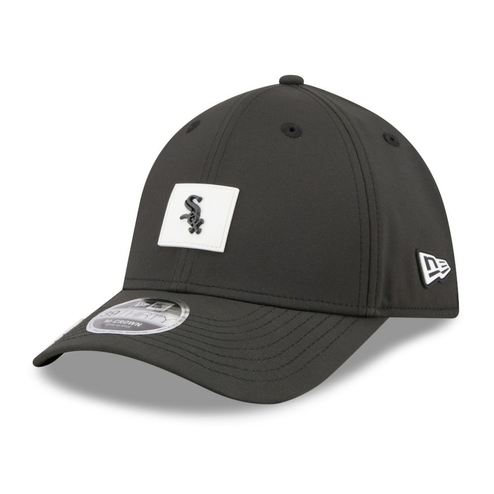 MLB Chicago White Sox New Era 2026 Clubhouse M-Crown 39THIRTY Flex Hat