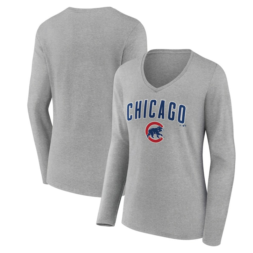 MLB Chicago Cubs Women's Team Lockup Long Sleeve V-Neck T-Shirt