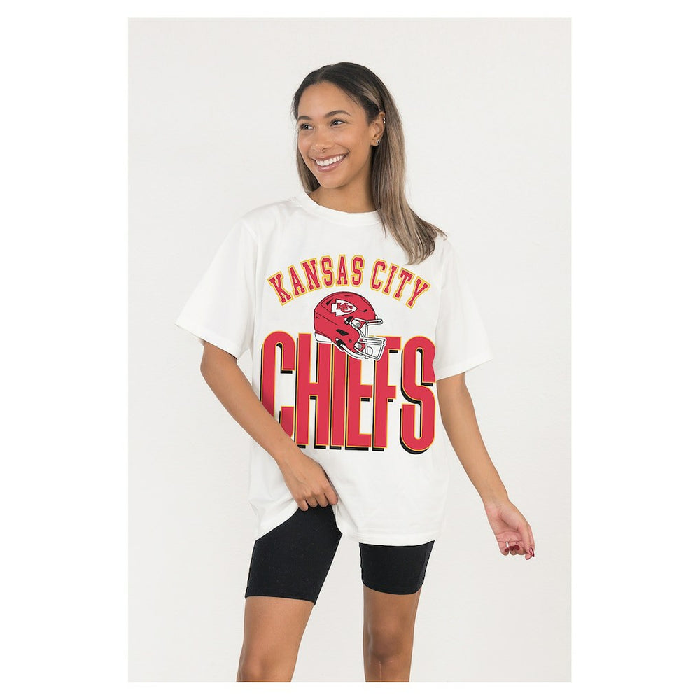 Gameday Couture Women's Oversized Classic Fierce Focus T-Shirt - Kansas City Chiefs