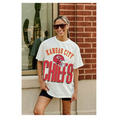 Gameday Couture Women's Oversized Classic Fierce Focus T-Shirt - Kansas City Chiefs