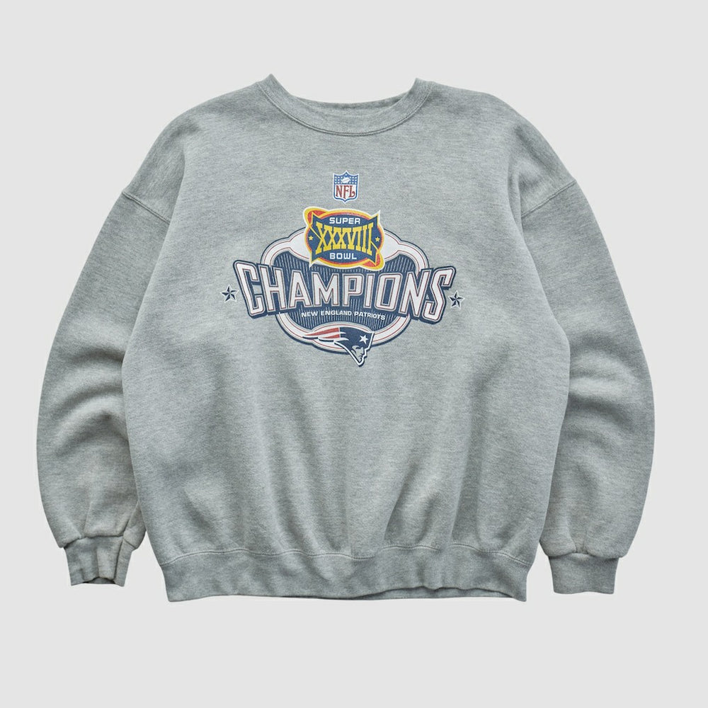 Super Bowl XXXVIII Lee Apparel 2004 Pullover Sweatshirt - New England Patriots