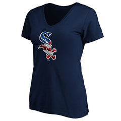 MLB Chicago White Sox Logo Women's Banner Wave V-Neck T-Shirt