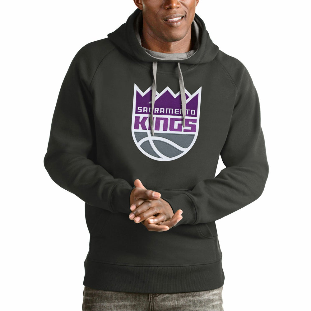 NBA Sacramento Kings Antigua Team Logo Victory Pullover Hoodie
