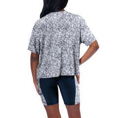 Certo Women's Cropped Turnout T-Shirt - Dallas Cowboys