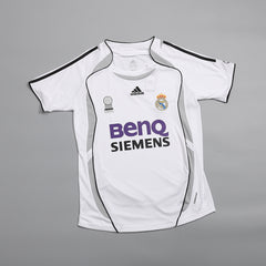 Ronaldo #9 Retro Real Madrid Home Jersey 2006/07