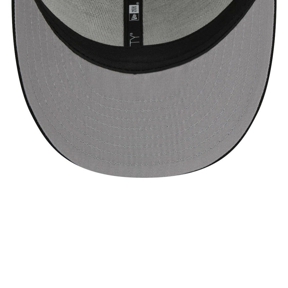 MLB Chicago White Sox New Era Circle Trucker Low Profile 9FIFTY Snapback Hat
