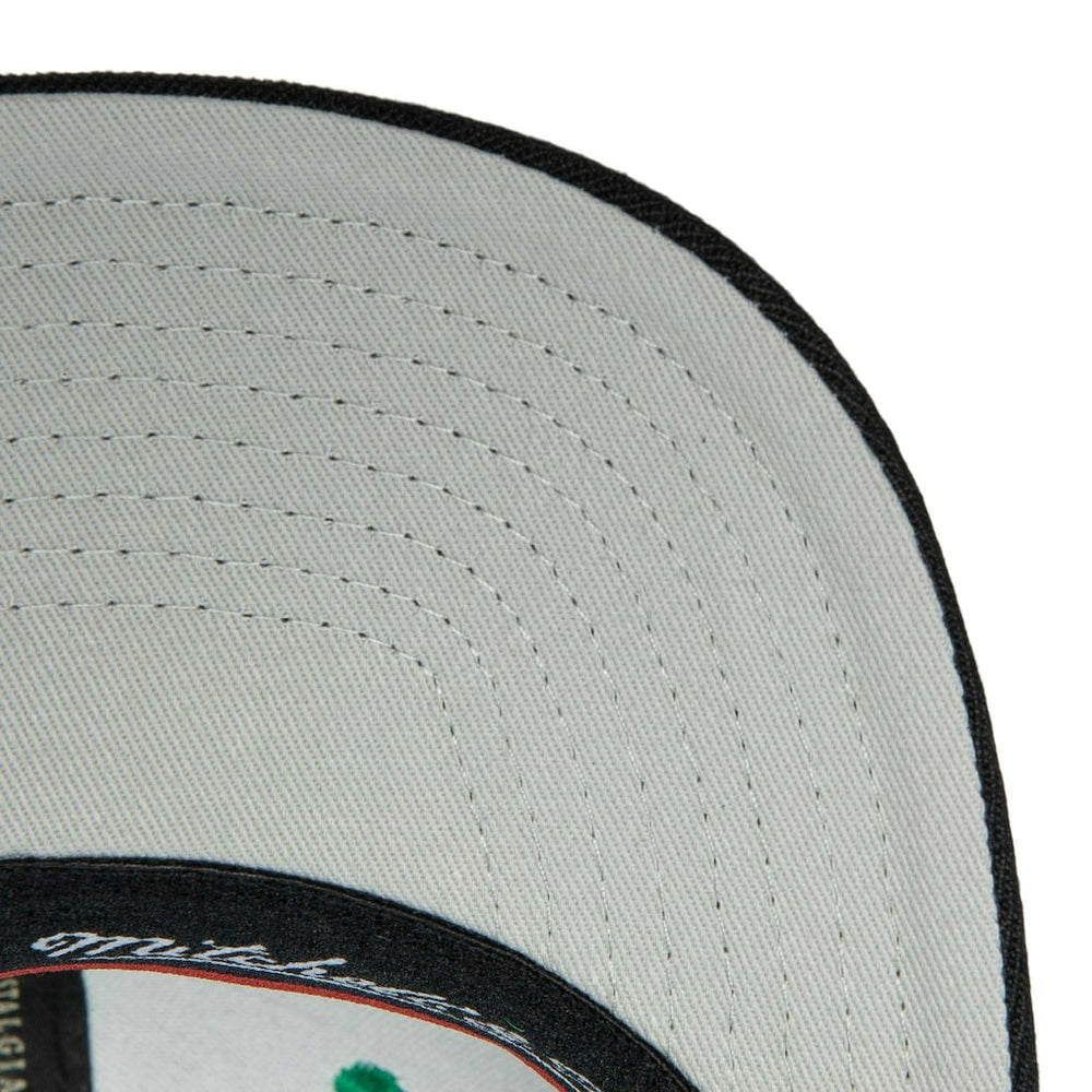 NBA Boston Celtics MVP Team Two-Tone 2.0 Stretch-Snapback Hat