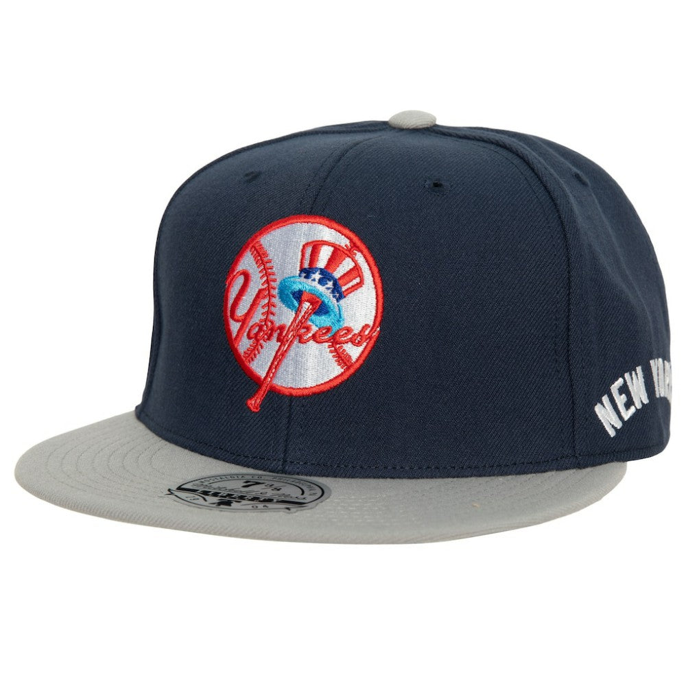 MLB New York Yankees Mitchell & Ness Bases Loaded Fitted Hat