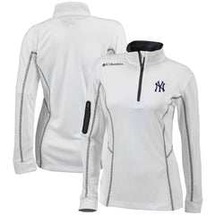 MLB New York Yankees Columbia Women's Omni-Wick Shotgun Quarter-Zip Pullover Top