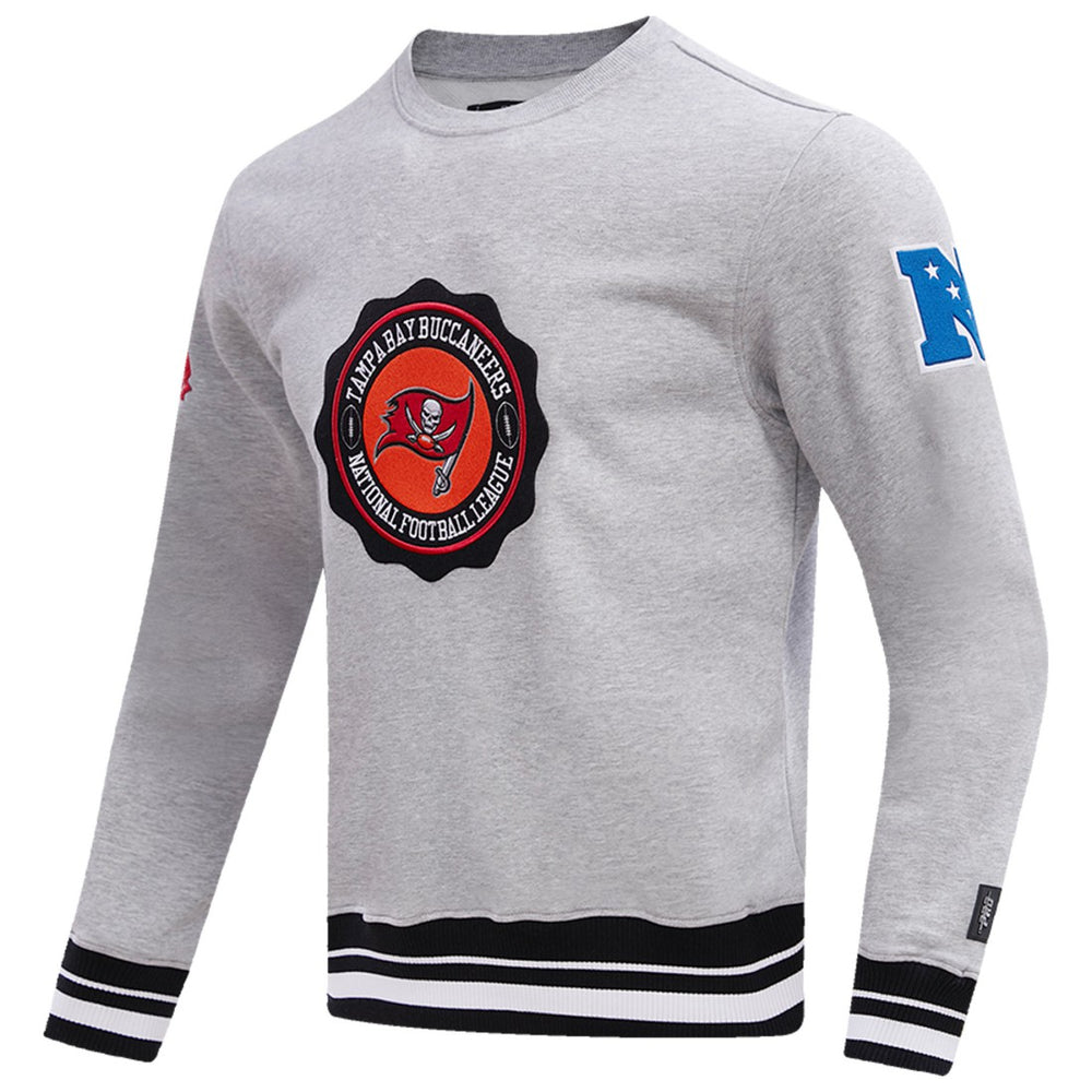 Pro Standard Crest Emblem Pullover Sweatshirt - Tampa Bay Buccaneers