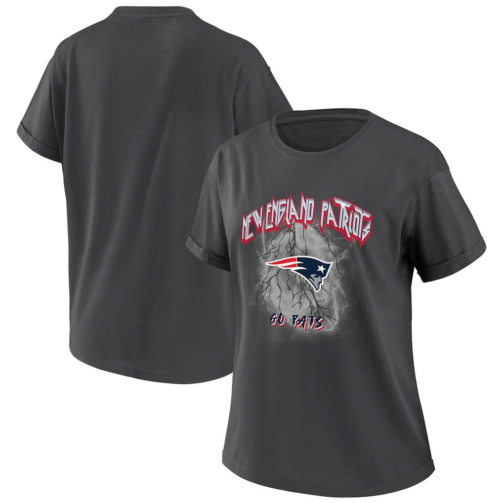 WEAR by Erin Andrews Women's Boyfriend T-Shirt - New England Patriots