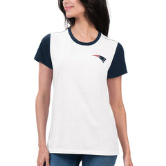 G-III 4Her by Carl Banks Women's Fashion Illustration T-Shirt - New England Patriots