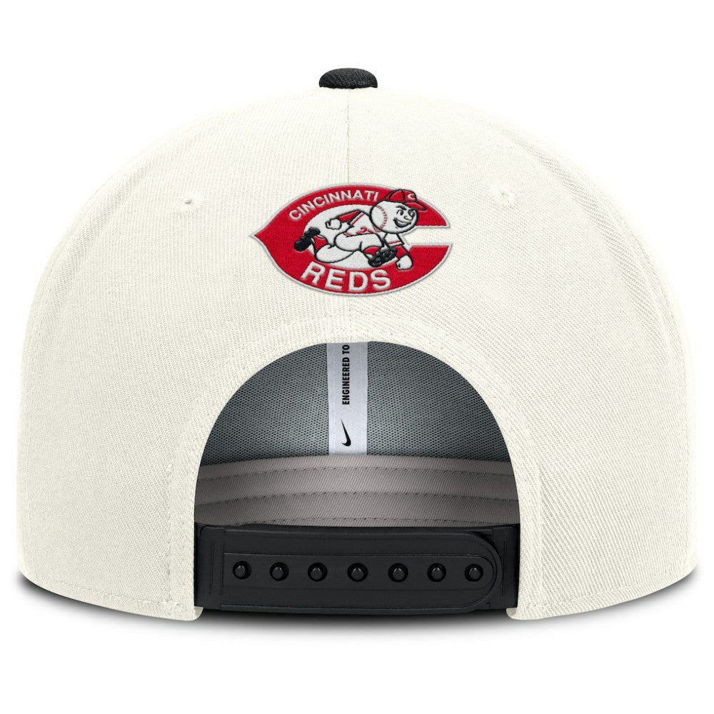 MLB Cincinnati Reds Nike Cooperstown Pro Dri-FIT Snapback Hat