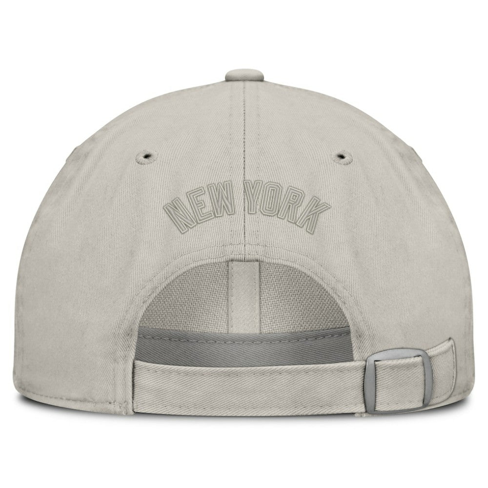 MLB New York Yankees Fanatics Tinge Adjustable Hat