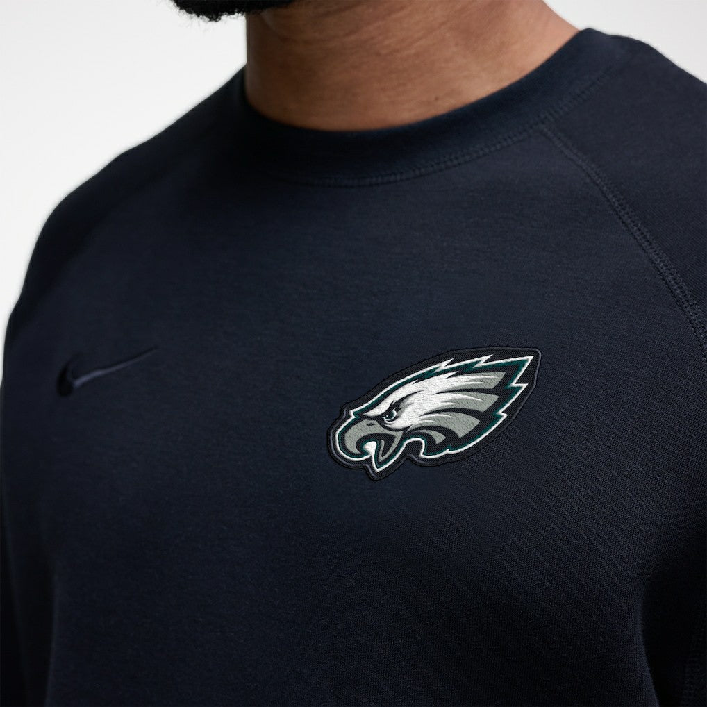 Tech Fleece Raglan Sweatshirt - Philadelphia Eagles