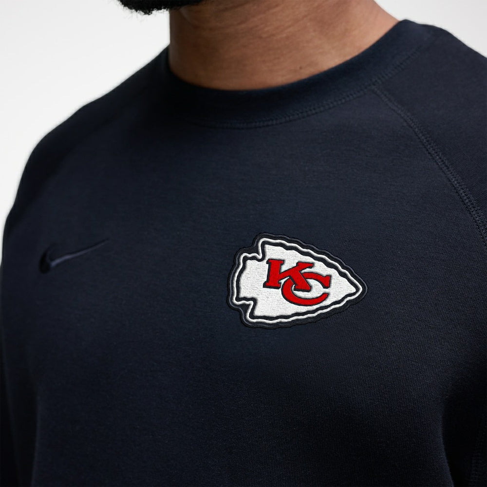 Tech Fleece Raglan Sweatshirt - Kansas City Chiefs