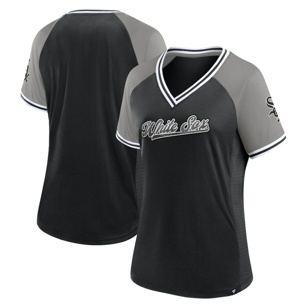 MLB Chicago White Sox Fanatics Women's Glitz & Glam League Diva Raglan V-Neck T-Shirt