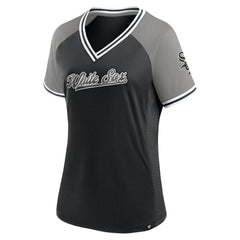 MLB Chicago White Sox Fanatics Women's Glitz & Glam League Diva Raglan V-Neck T-Shirt