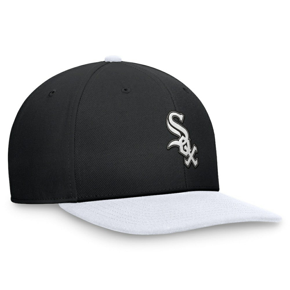 MLB Chicago White Sox Nike Two-Tone Snapback Hat