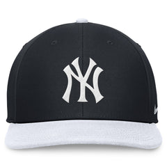 MLB New York Yankees Nike Two-Tone Snapback Hat