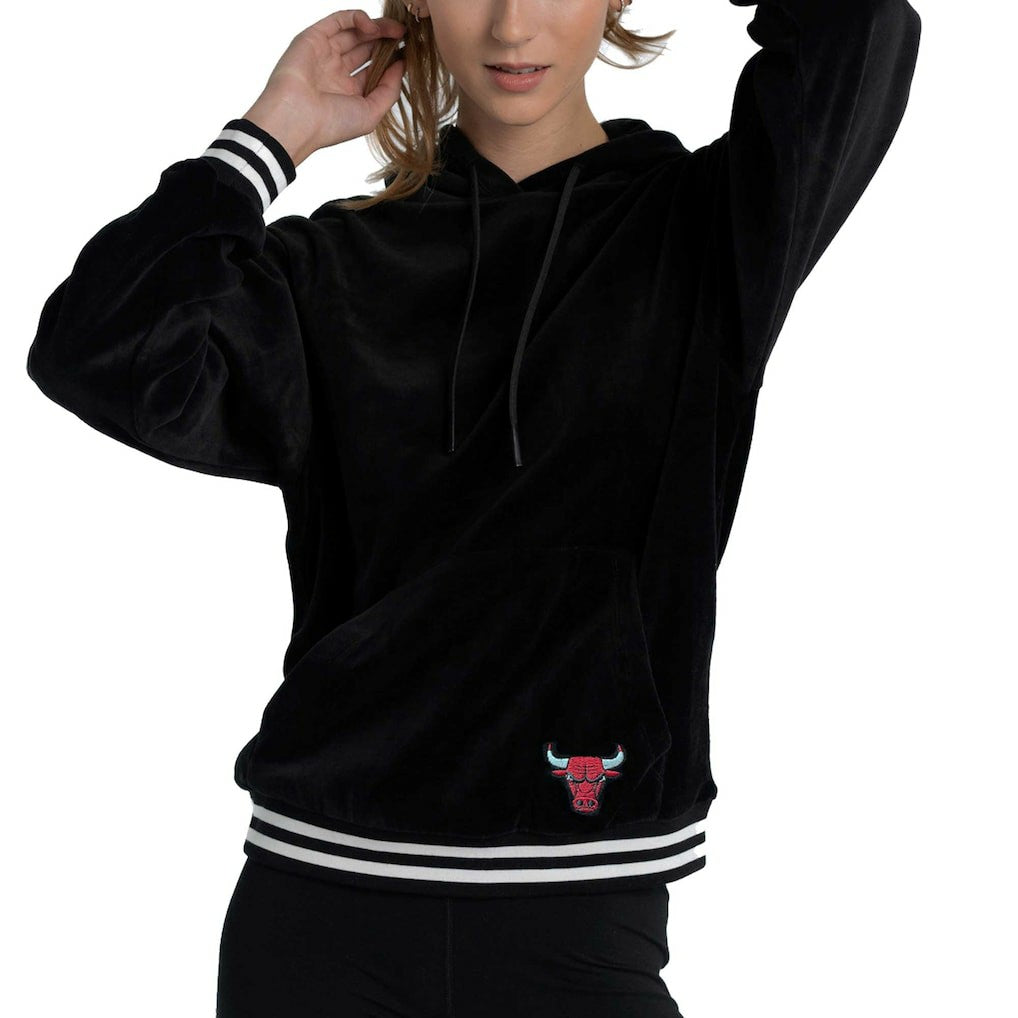 NBA Chicago Bulls Lusso Women's Nellie Oversized Velour Pullover Hoodie