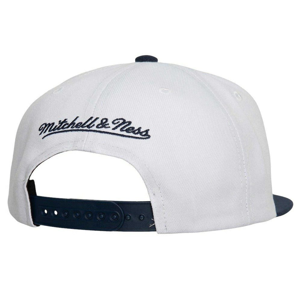 NHL White Toronto Maple Leafs Mitchell & Ness Core Team Ground 2.0 Snapback Hat